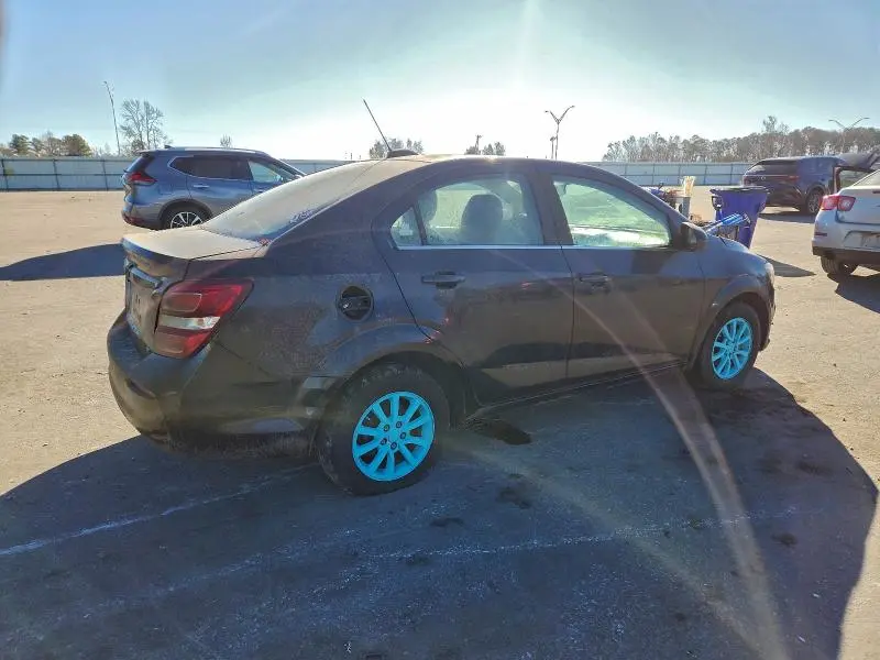 2017 CHEVROLET SONIC LT  