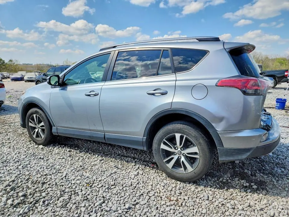 2018 TOYOTA RAV4 XLE  