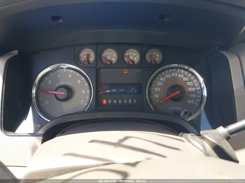 2010 FORD F-150 XL/XLT