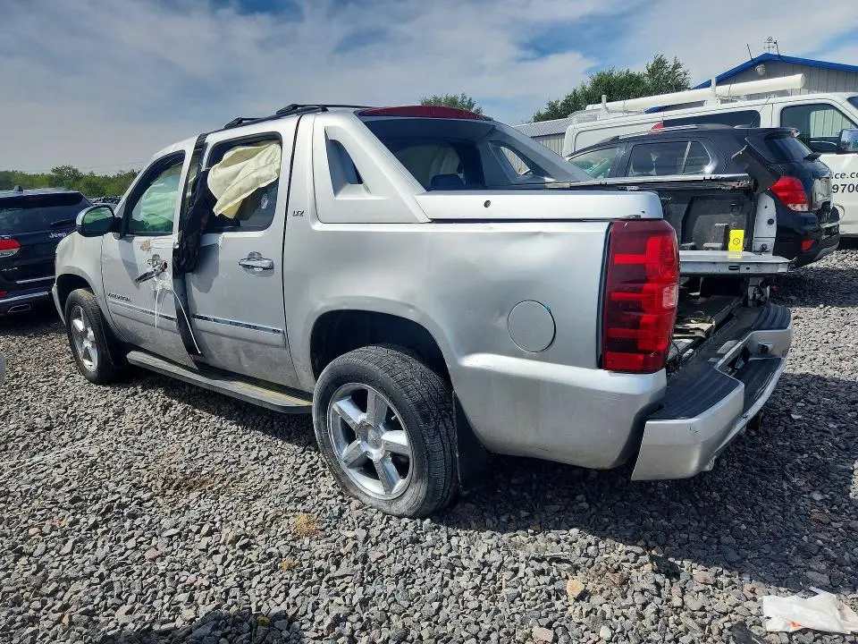 2011 CHEVROLET AVALANCHE LTZ  