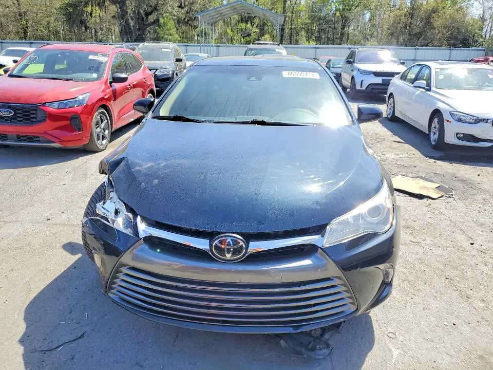 2015 TOYOTA CAMRY XLE  