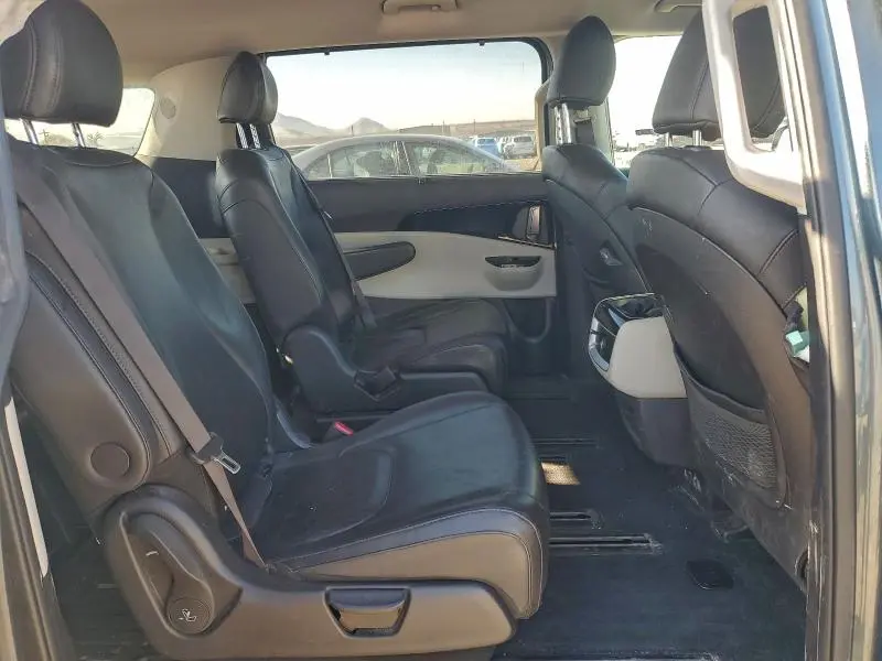 2022 KIA CARNIVAL EX  