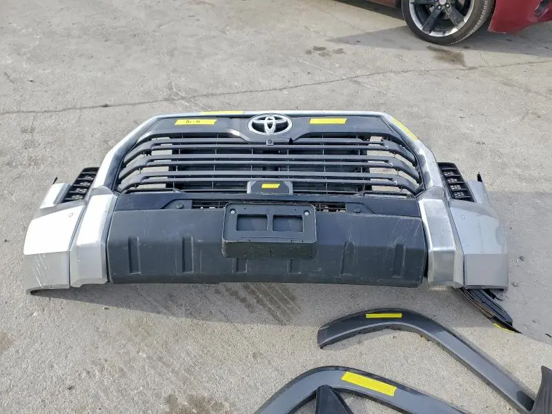 2025 TOYOTA TUNDRA CREWMAX LIMITED  