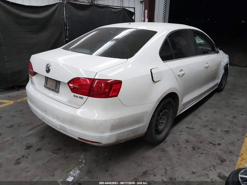 2013 VOLKSWAGEN JETTA 2.5L SE