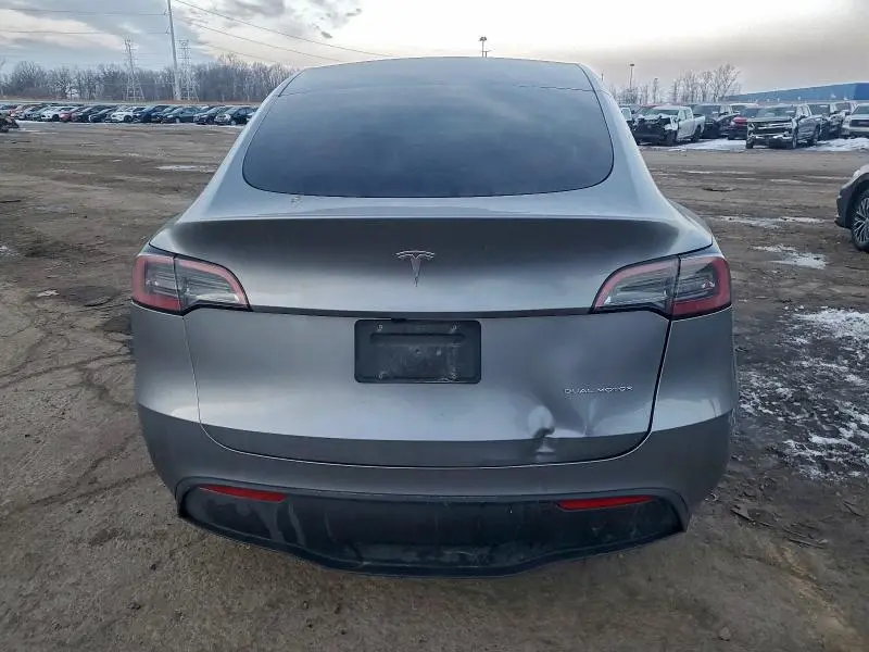 2025 TESLA MODEL Y   