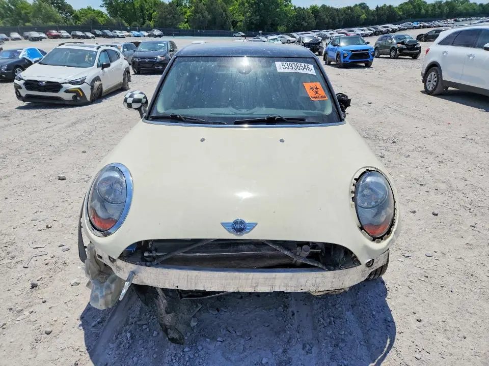 2015 MINI COOPER   