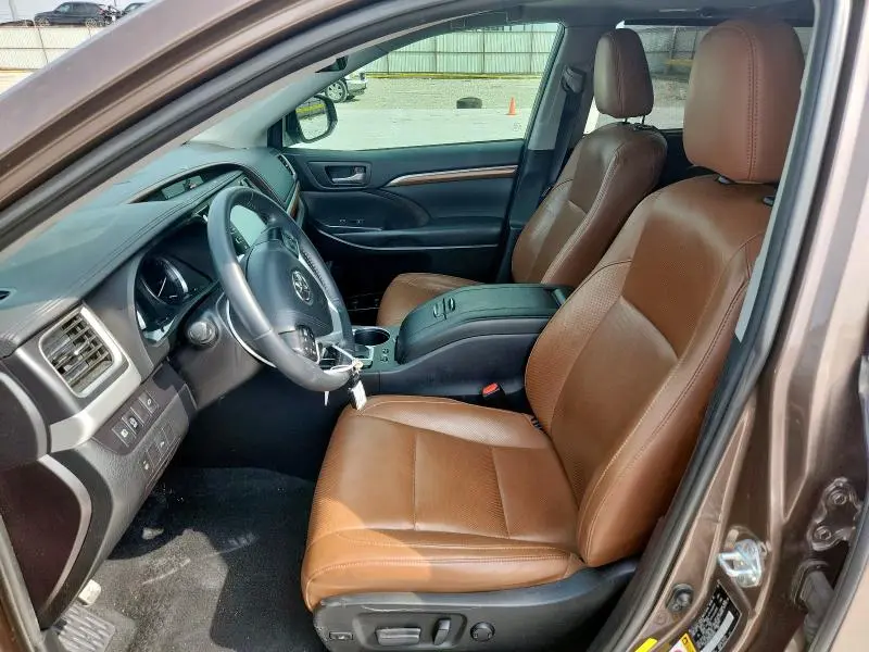 2019 TOYOTA HIGHLANDER LIMITED  