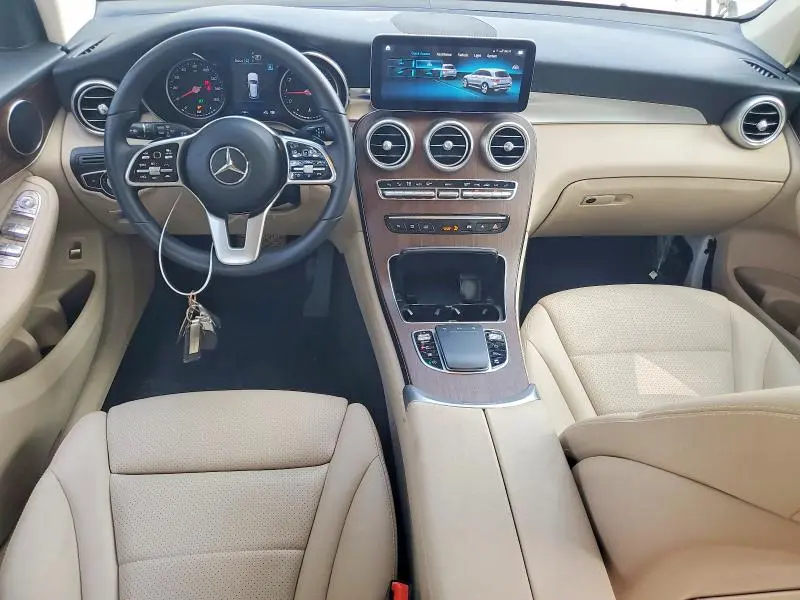 2022 MERCEDES-BENZ GLC 300  