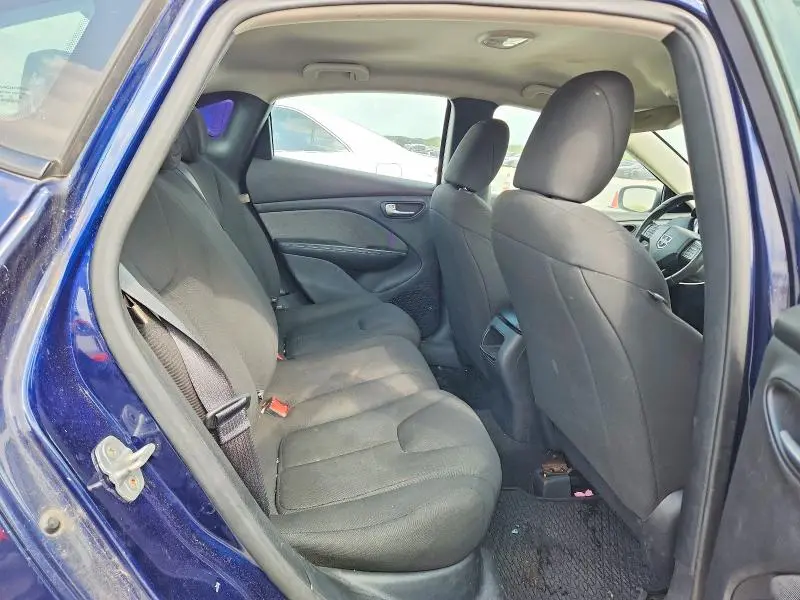 2013 DODGE DART SE  