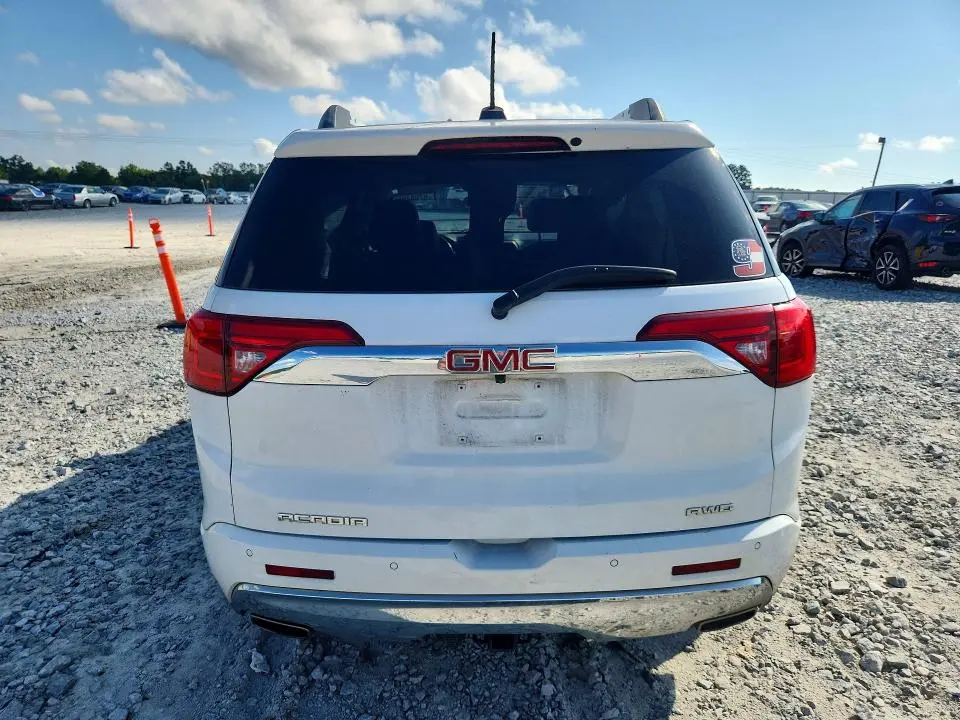 2019 GMC ACADIA DENALI  