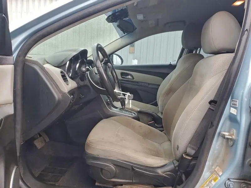 2011 CHEVROLET CRUZE LT  