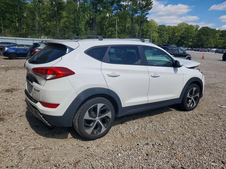2016 HYUNDAI TUCSON SPORT  