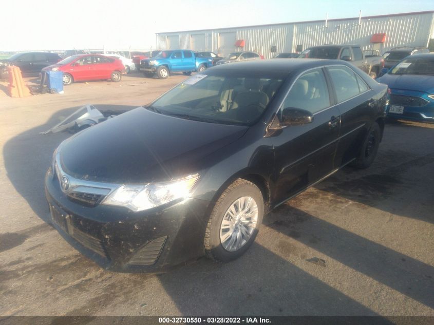 2013 TOYOTA CAMRY LE