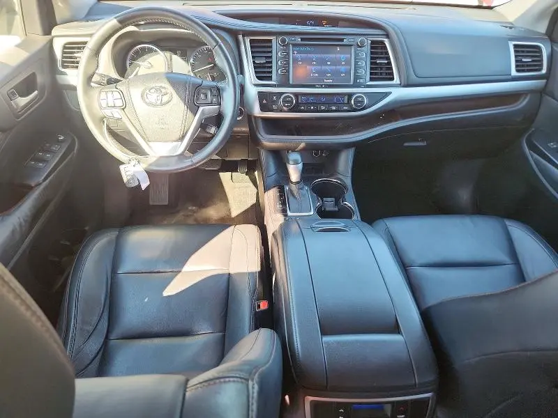 2014 TOYOTA HIGHLANDER XLE  