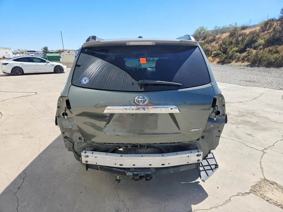 2013 TOYOTA HIGHLANDER LIMITED  