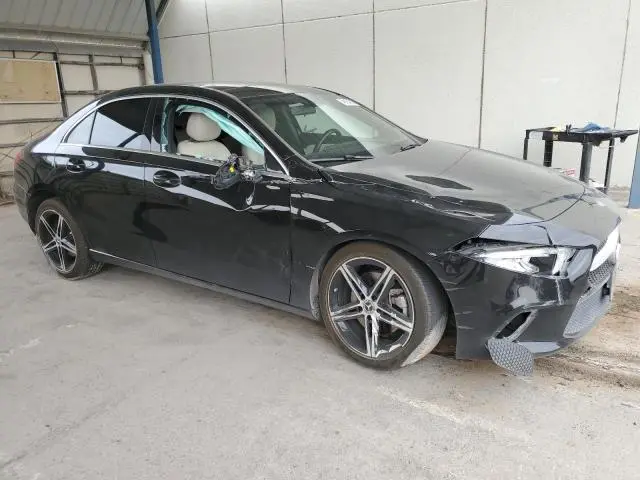 2019 MERCEDES-BENZ A 220  