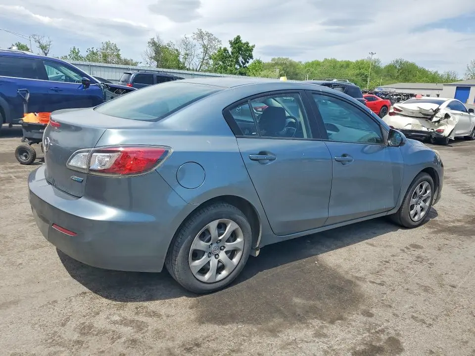 2013 MAZDA 3 I  