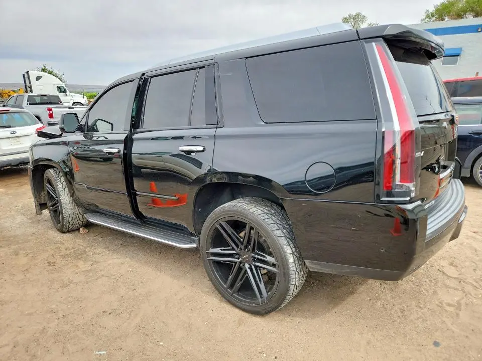 2019 CADILLAC ESCALADE LUXURY  