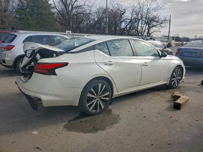 2020 NISSAN ALTIMA SR  