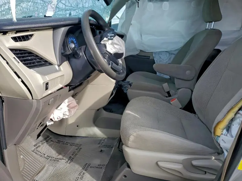 2020 TOYOTA SIENNA L  