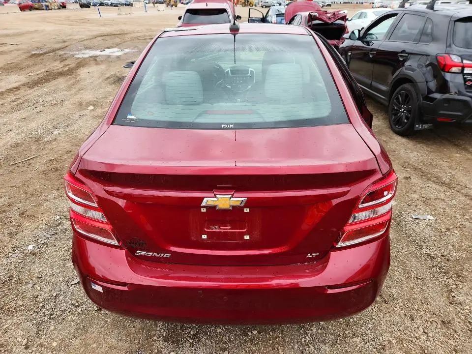 2020 CHEVROLET SONIC LT  