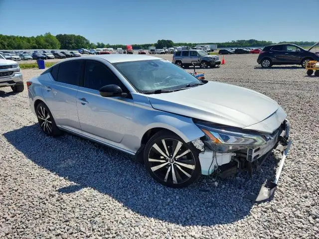 2022 NISSAN ALTIMA SR  