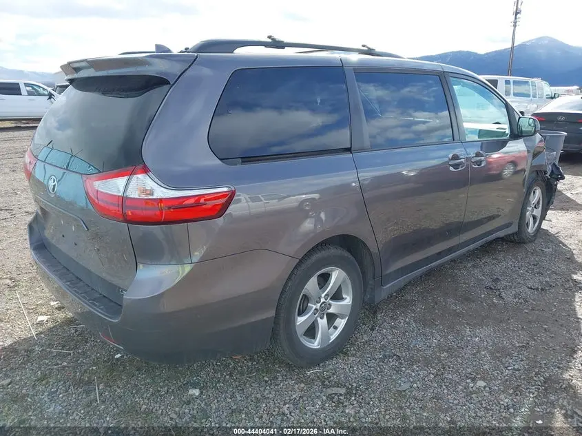 2019 TOYOTA SIENNA LE 8 PASSENGER
