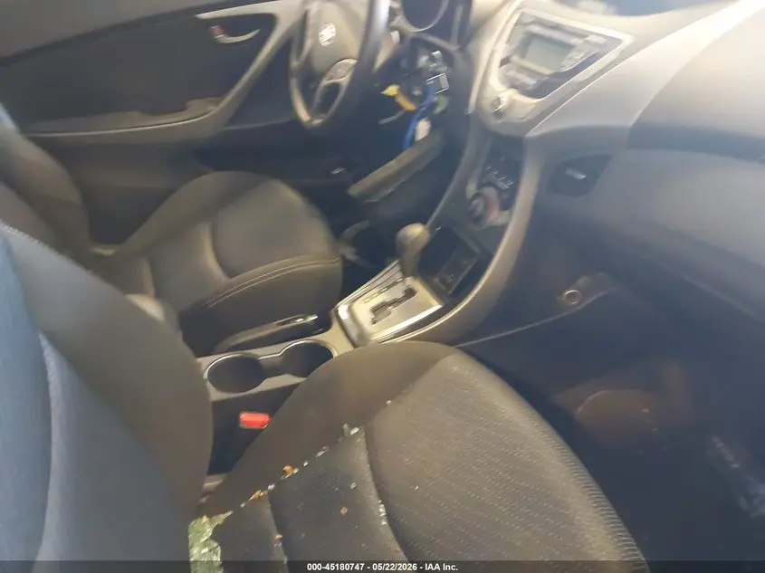 2013 HYUNDAI ELANTRA GS