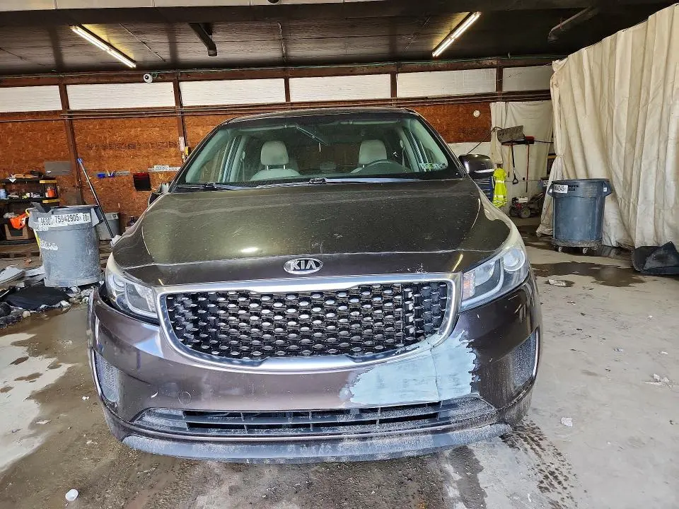 2016 KIA SEDONA LX  