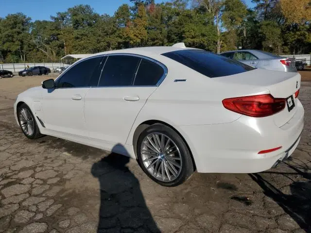 2019 BMW 530E   