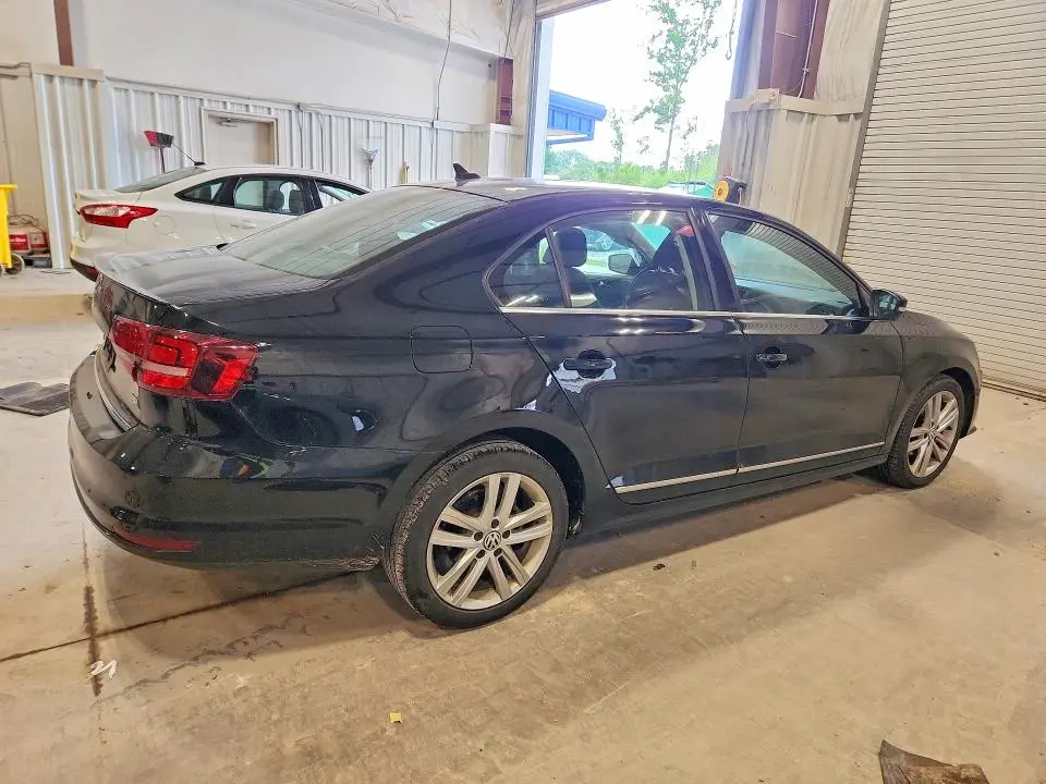 2017 VOLKSWAGEN JETTA SEL  