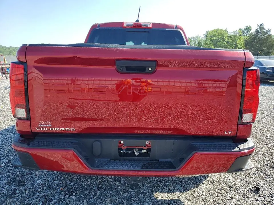 2024 CHEVROLET COLORADO LT  