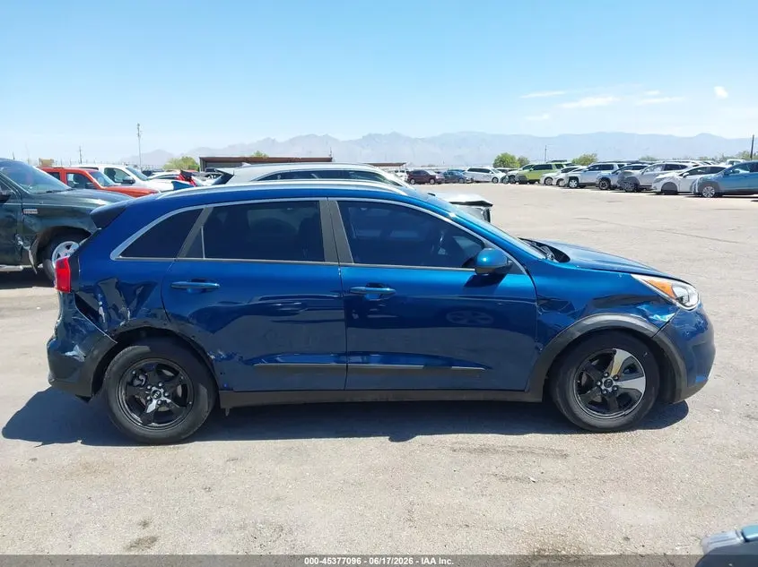 2017 KIA NIRO LX