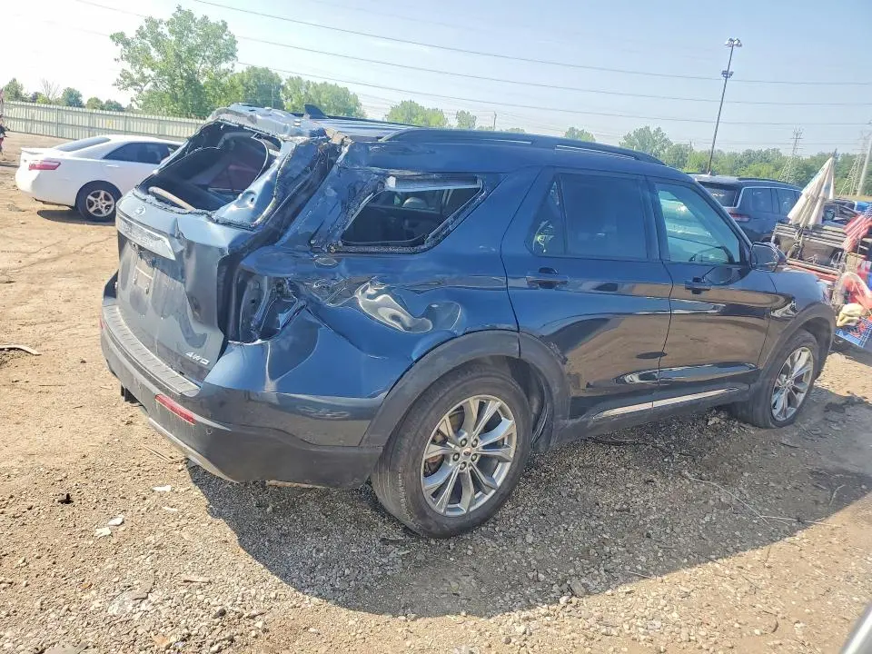 2023 FORD EXPLORER XLT  