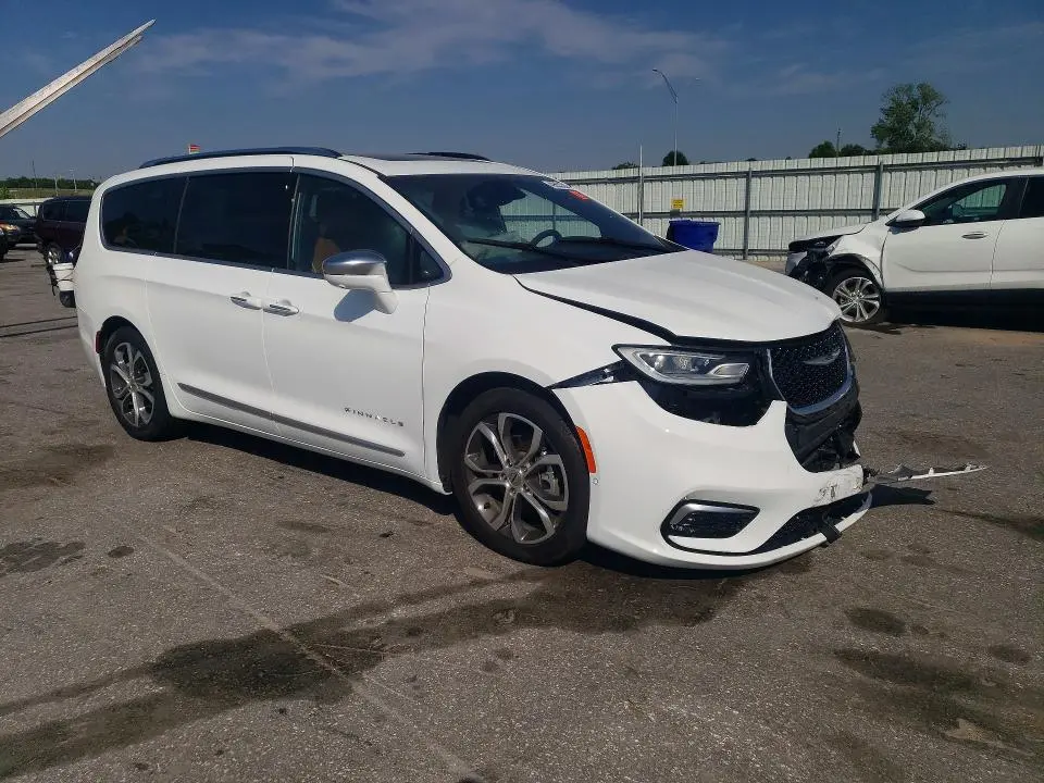 2024 CHRYSLER PACIFICA PINNACLE  
