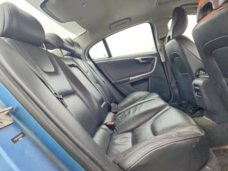 2014 VOLVO S60 T5  