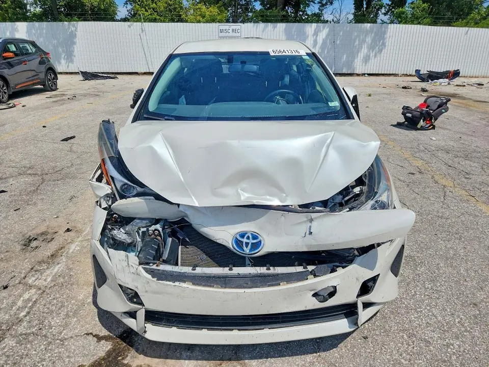2016 TOYOTA PRIUS THREE  