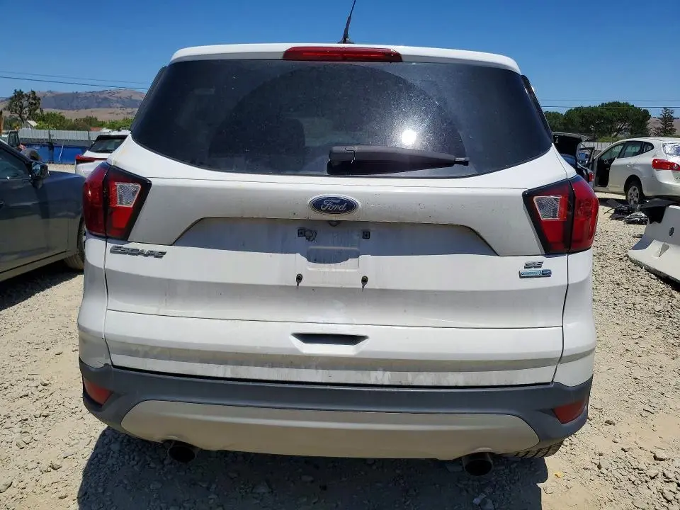2019 FORD ESCAPE SE  