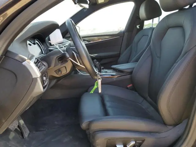 2019 BMW 530E 