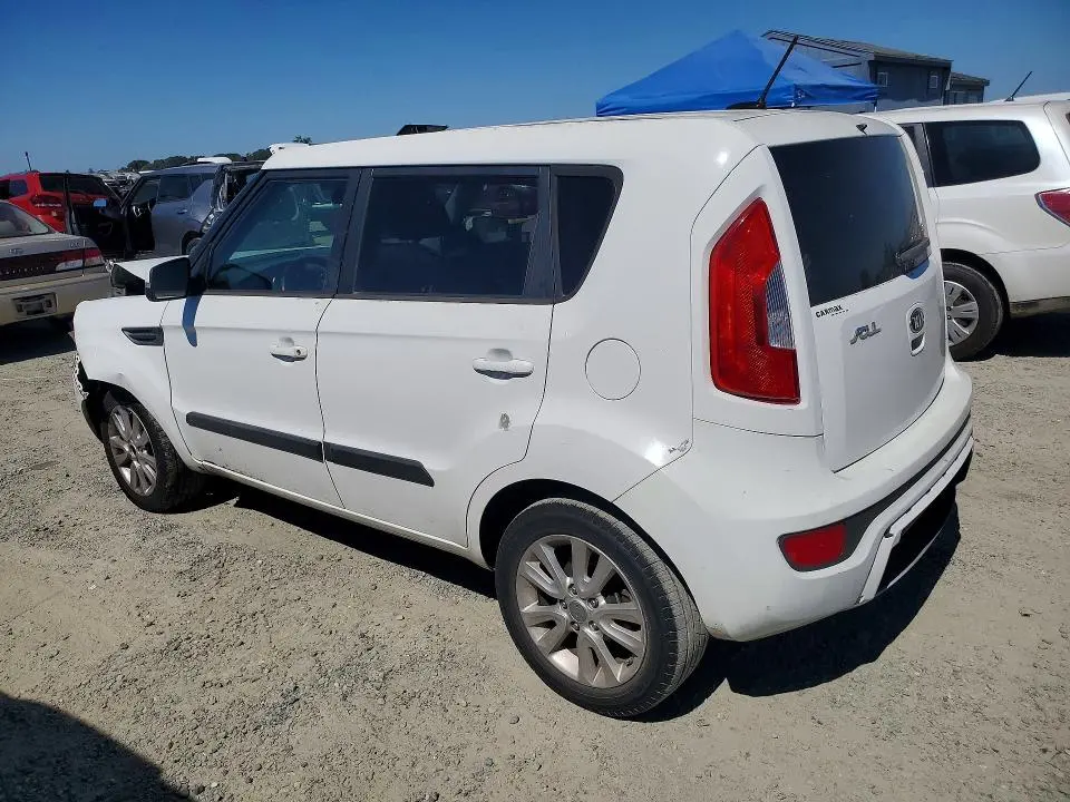 2013 KIA SOUL +  