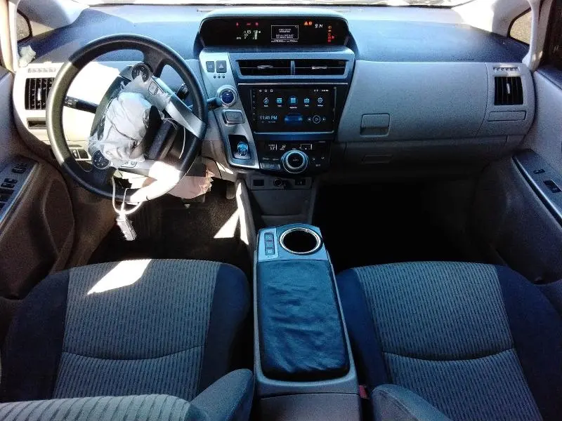 2015 TOYOTA PRIUS V THREE  