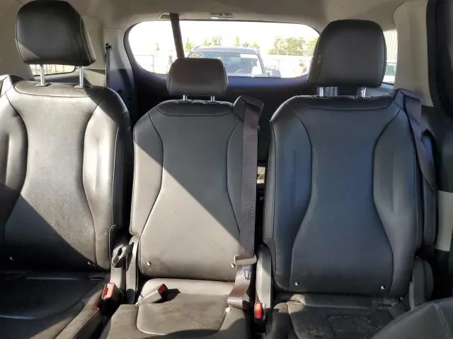 2022 KIA CARNIVAL LX  
