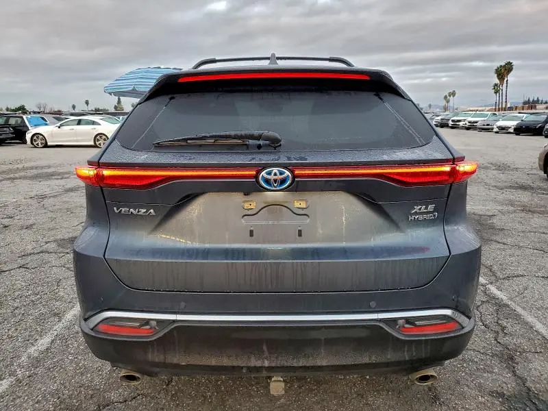 2022 TOYOTA VENZA LE  