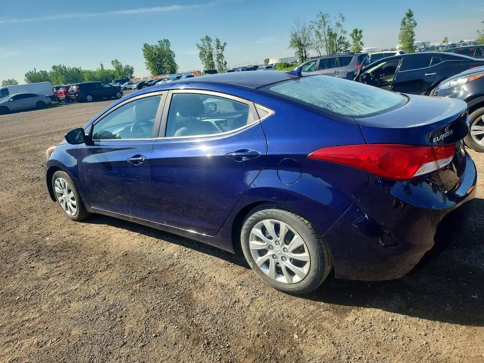 2013 HYUNDAI ELANTRA GL  