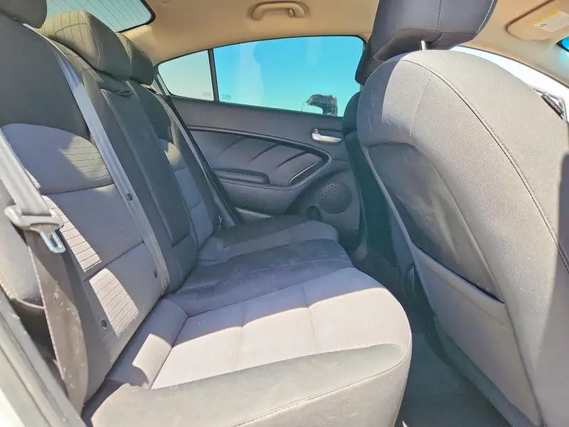 2018 KIA FORTE LX  