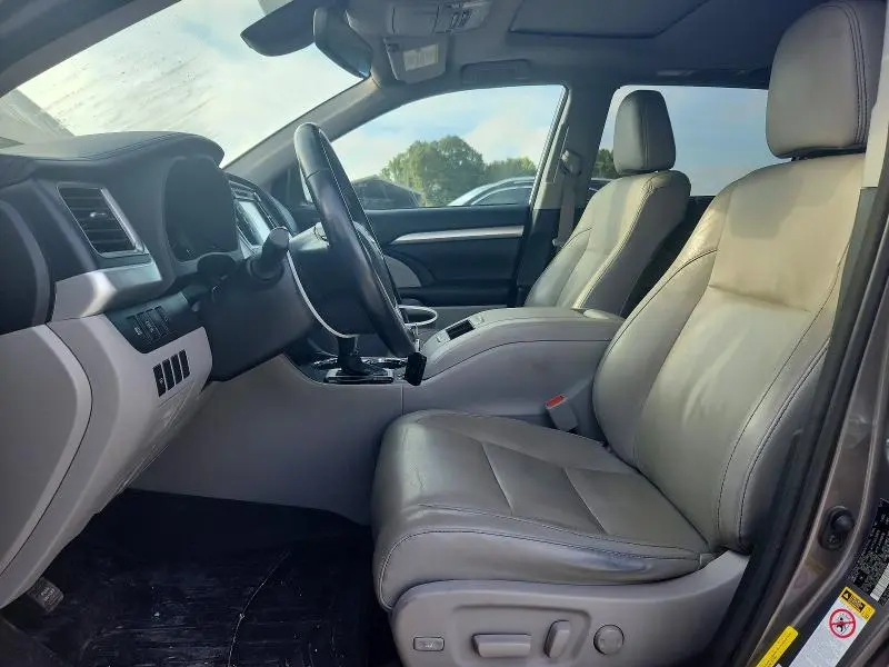 2018 TOYOTA HIGHLANDER XLE  