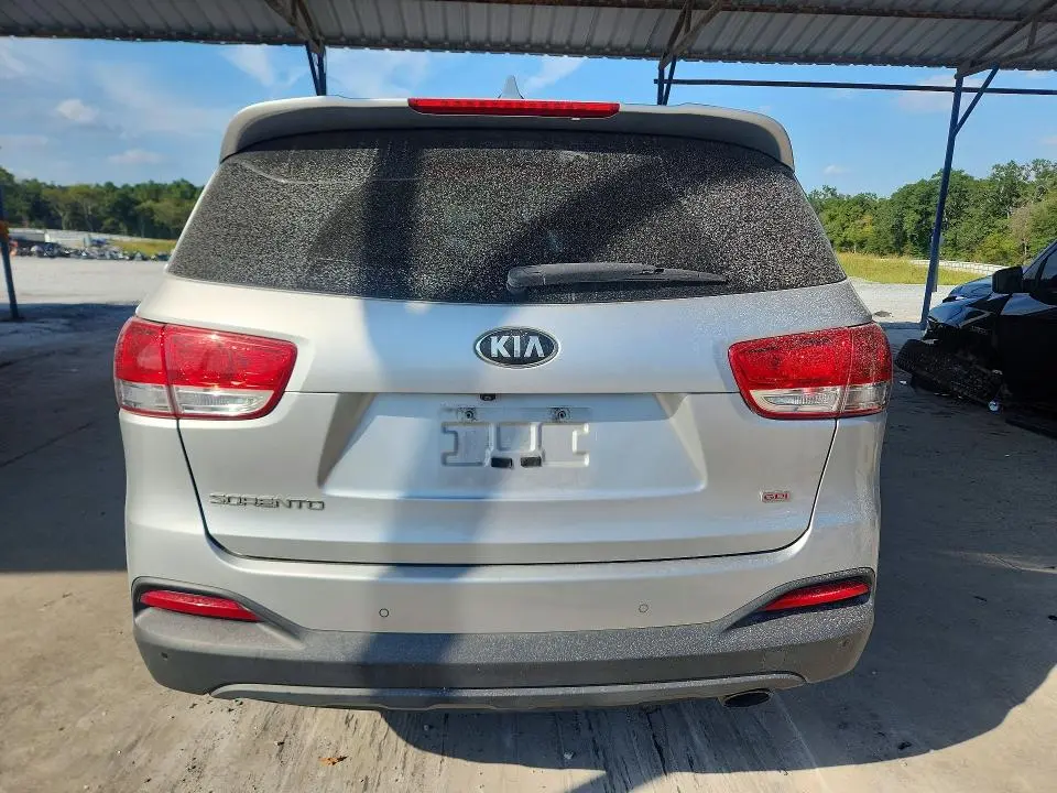 2016 KIA SORENTO LX  