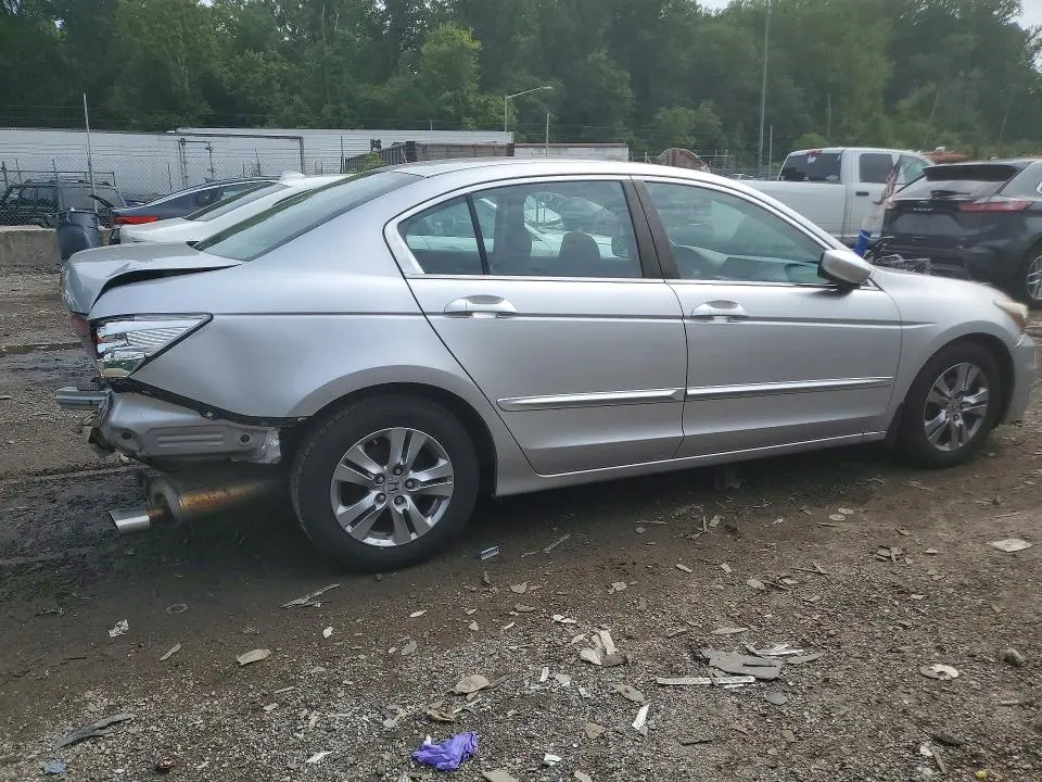 2011 HONDA ACCORD SE  