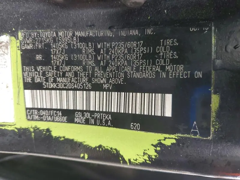 2013 TOYOTA SIENNA LE 8-PASSENGER  