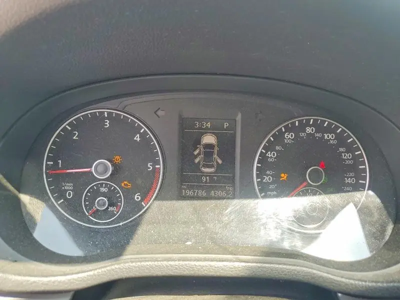 2015 VOLKSWAGEN PASSAT SE  